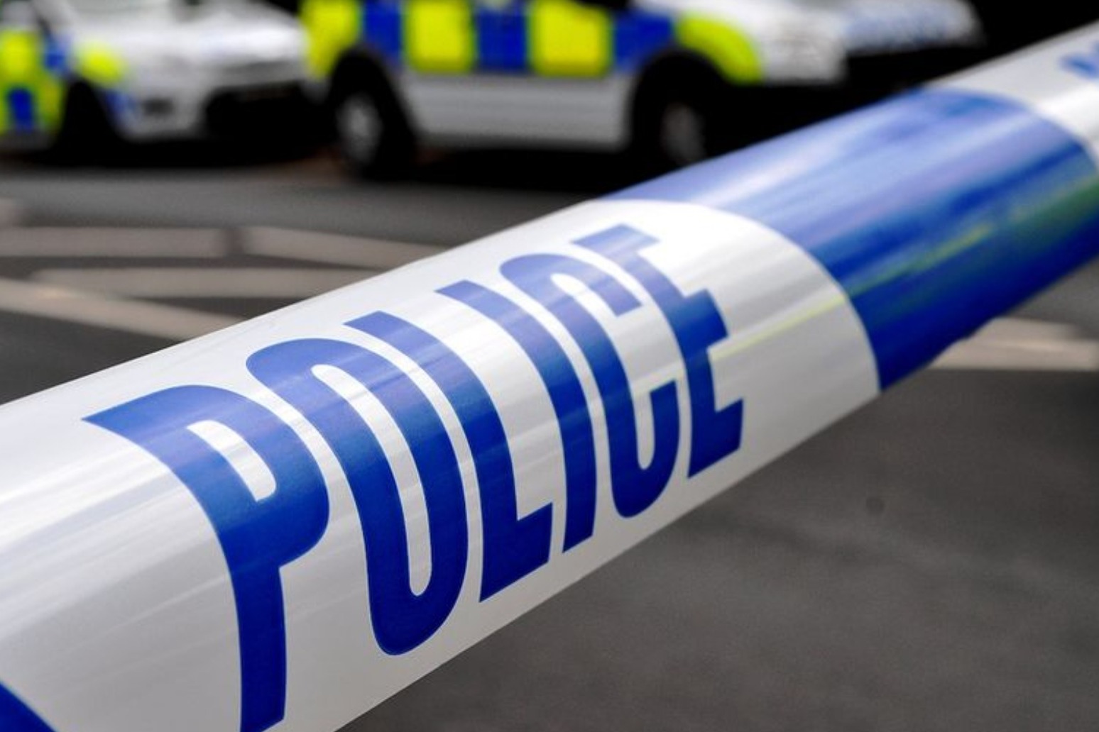 Man fighting for his life after being found in the street in Glasgow 